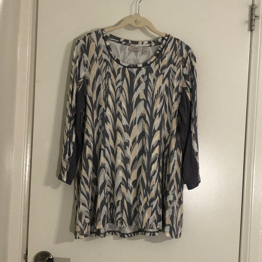 LOGO Lori Goldstein 3/4 sleeve top Size M